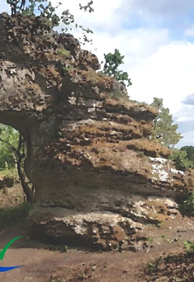 Felsen beim Adlerstein oberhalb von Engelhardsberg