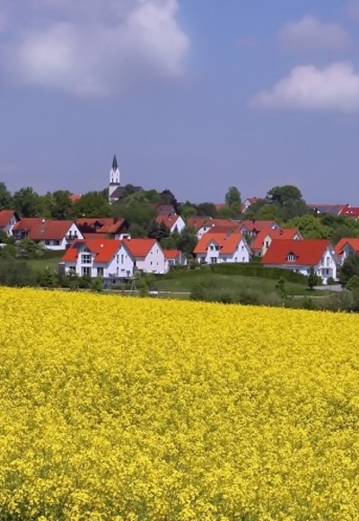 Blick auf die Gemeinde Attenkirchen