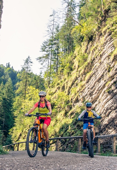 Familienbiketour zur Schwarzbergklamm