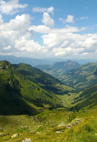 Blick vom Sonnjoch auf den Luegergraben