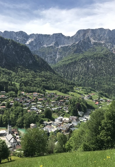 Der Untersberg hinter Marktschellenberg