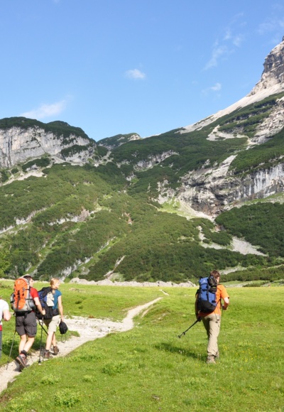 Am sogenannten "Oberanger" - rd. 300 m oberhalb der Reintalangerhütte