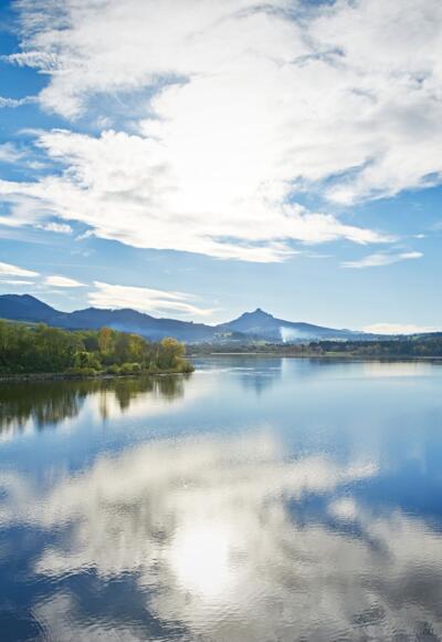 Grüntensee mit Grünten im Hintergrund