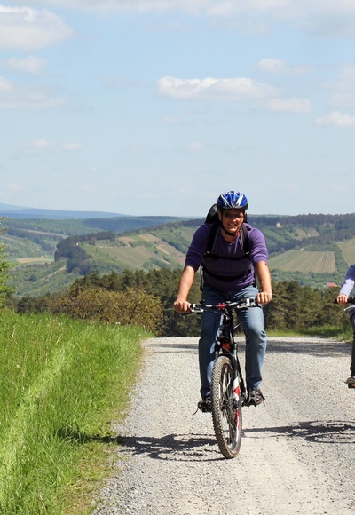 Radler auf dem Weg nach Gemünden