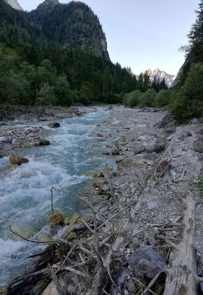 Der Wimbach trägt Schutt aus dem Tal.