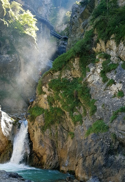 Wasserfall beim Einstieg vom Klettersteig