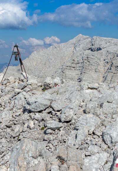 Am Gipfel des Schermberg (2396 m), im Hintergrund der Große Priel