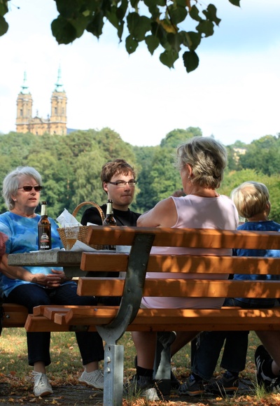 Rast mit Blick auf die Basilika Vierzehnheiligen