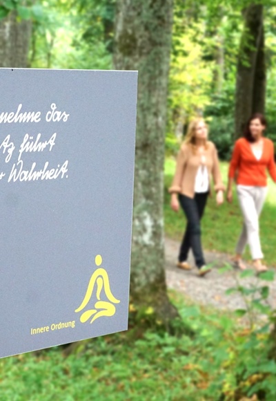 Kneipp-Besinnungsweg im Baumgarten in Füssen im Allgäu