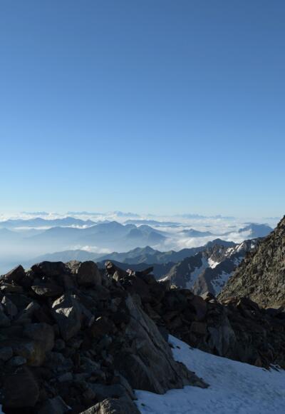 Anstieg zum Wilden Freiger, Blick auf Becherhaus