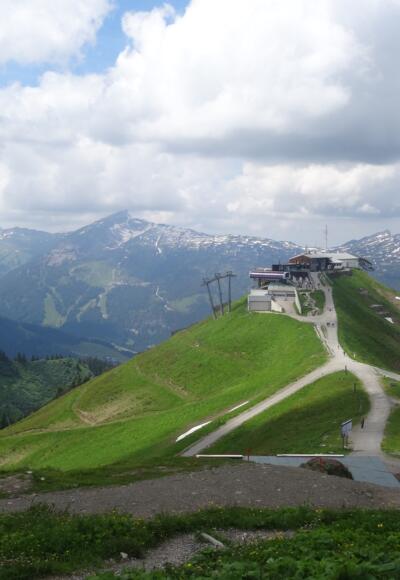 Am Einstieg des Walser Klettersteig