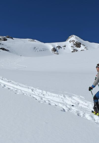 Blick auf den Gletscherrest unter dem Breiten Grießkogel