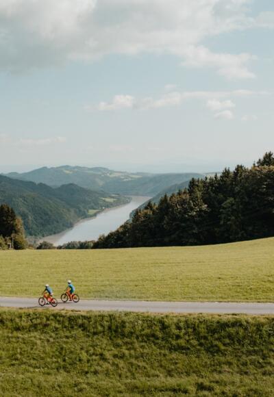 Radtour am Donauradweg Sattl Perg