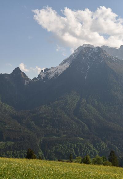 Die Hochalmscharte ist der Einschnitt links des Hochkalters – ein Wanderschmankerl.