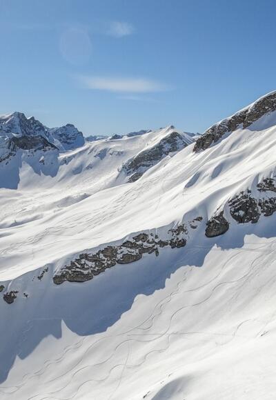 Blick vom Großen auf den Kleinen Seekopf (rechts), dahinter Schochen und Lachenkopf.