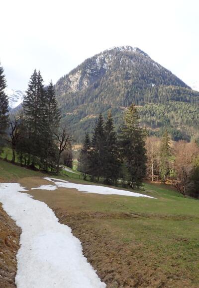 Ganz unten kann im Mai die Schneelage schon etwas dürftig sein
