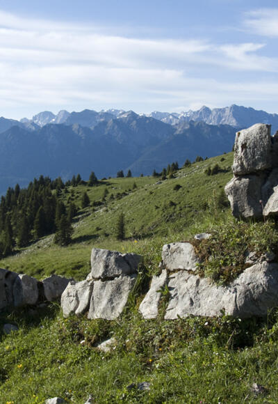 Ausblick von der Aufstiegsroute zum Karwendelgebirge