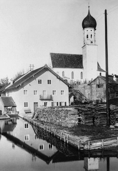 Die Aumühle in Uffing um 1900