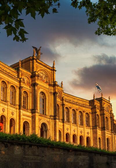 Das Maximilianeum in München