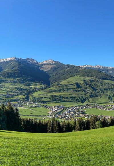Toller Ausblick über Niedernsill auf die Kitzbüheler Alpen