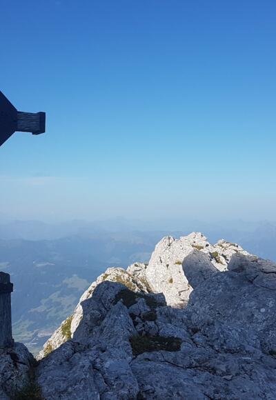 Ein Marterl zwischen Persailhorn und Mitterhorn