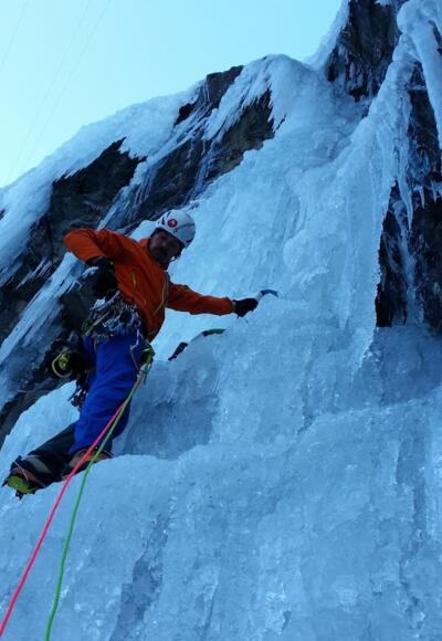 Vorstieg in der zweiten Seillänge, etwa 20 m rechts der Originallinie