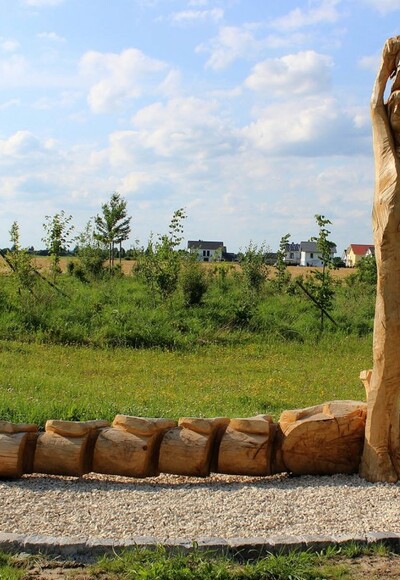 Wartenberg: Titel Die Radfahrerin macht Halt