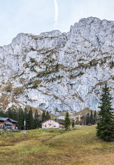 Die Tutzinger Hütte an der Benediktenwand