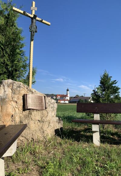 Rast zwischen Geroldshausen und Haushausen