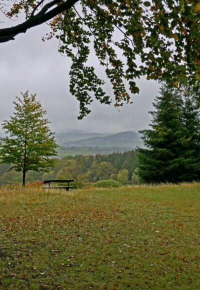Am Heimatatblick, heute etwas trübe Aussicht