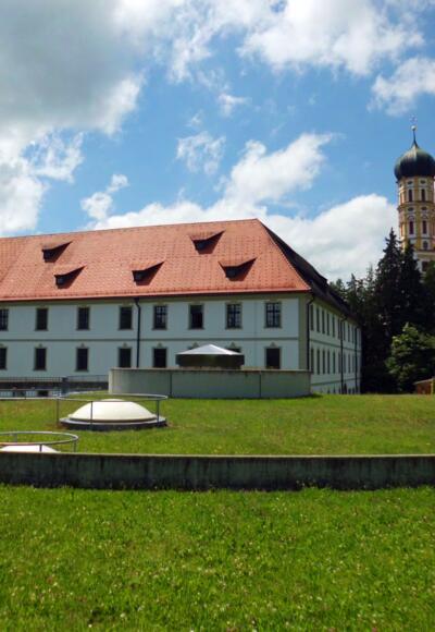 Marktoberdorf_Schloss_und_Kirche