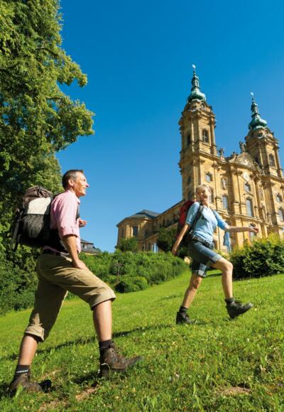Wandern bei der Wallfahrtsbasilika Vierzehnheiligen bei Bad Staffelstein im Obermain•Jura