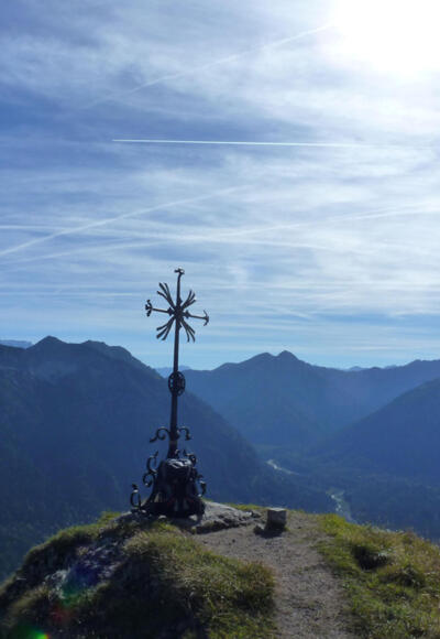 Bergtour - Teufelstättkopf, Sonnenberg und Kofel - Gipfelkreuz Sonnenberg