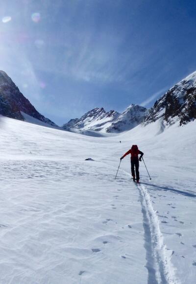 Am Beginn der Inneren Mischbachgrube zwischen Glücksgrat und Glättespitze sind die Hänge noch durchwegs sanft.