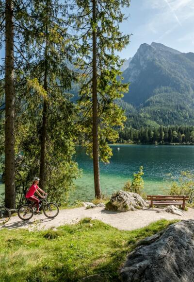 Hintersee dans le parc national : sur la piste cyclable du lac de Constance-Königssee