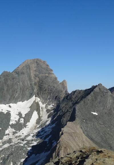 Der Hohe Eichham als Blickfang, gleich rechts daneben der Niedere Eichham. Rechts die schöne Gletscherfläche des Großvenedigers.