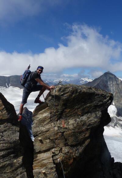 Schöne und teilweise auch versicherte Kletterei mit einer herrlichen Aussicht.