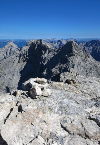 Die Höllentalspitzen verschwinden unter dem Horizont ...