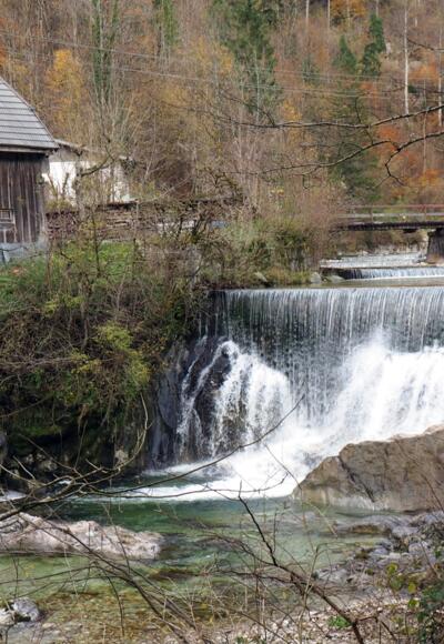 P am Wasserfall 460m
