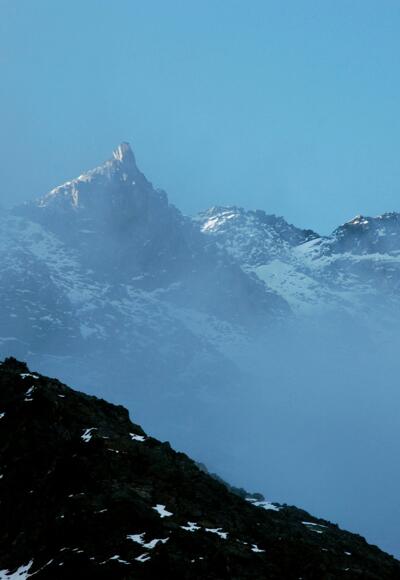 Aufstieg zum Weißmaurachjoch am frühen Morgen, Ausblick zum Puitkogel