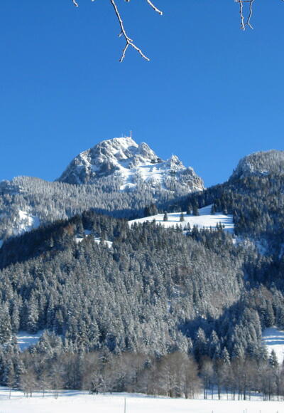 Unser Wegbegleiter "Wendelstein, 1837m" zeigt sich schon am Parkplatz!