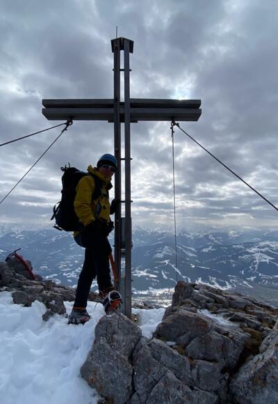 Gipfelkreuz mit Blick Richtung Süden