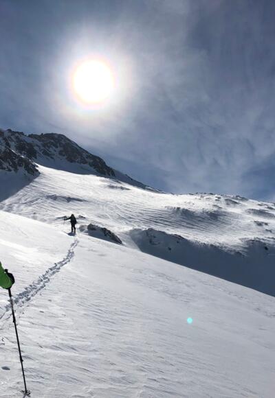 Einsame Spurarbeit auf dem Weg zur Herzog-Ernst-Spitze