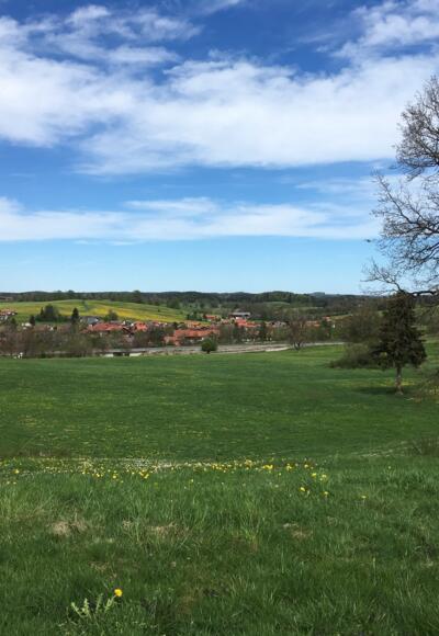 Bayerische Voralpenidylle (Blick auf Habach von Süden)
