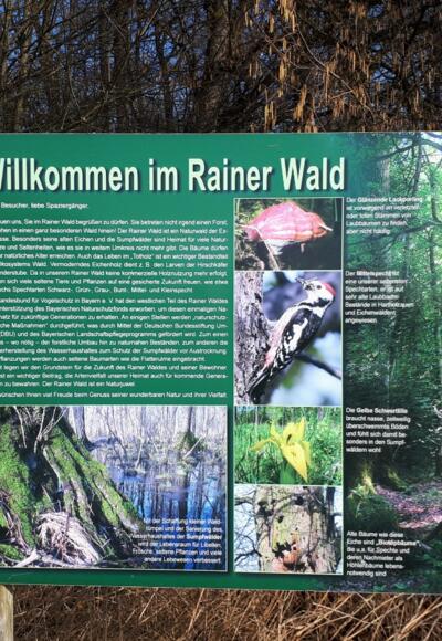 Infotafel am Eingang