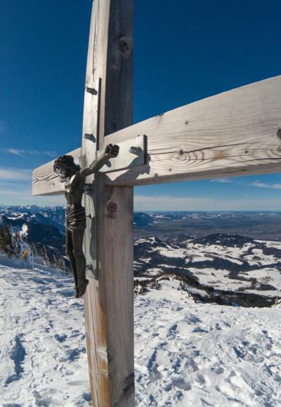 schönes Gipfelkreuz auf der Hochries