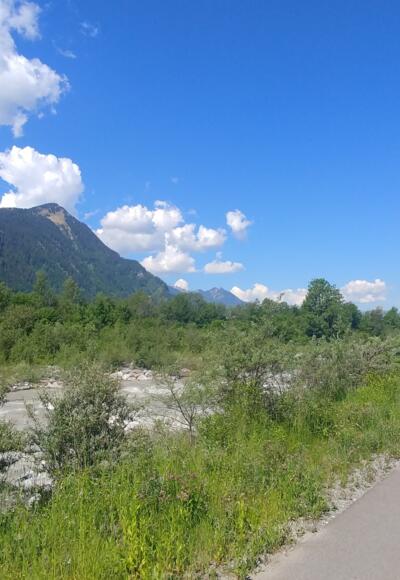 Radweg entlang der Ill auf Höhe Nüziders