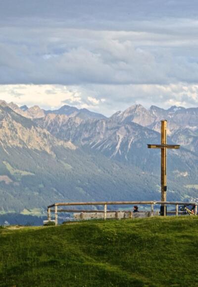 Das Ofterschwanger Horn im Abendlicht