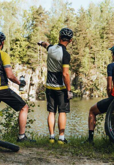Mountainbiker an der Resilacke