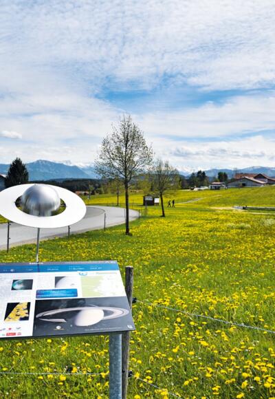 Planetenweg mit Eschacher Weiher